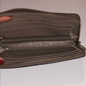 Michael Kors Bags - Michael Kors wallet Michael Kors Bags - Michael Kors wallet